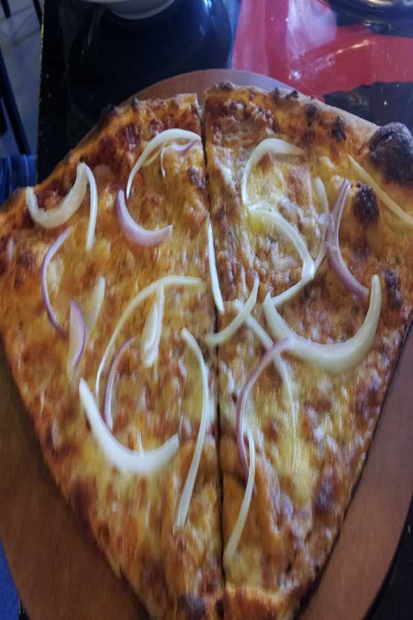 Cheese Pizza with onions