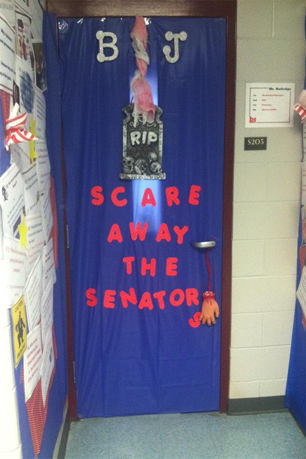 Door Décor: A Homecoming Competition