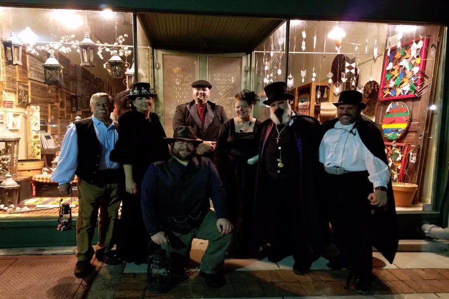 Huntsville Ghost Walks very own tour guides ready for another great night of storytelling!!
https://www.facebook.com/photo.php?fbid=10154521467289360&set=a.266207904359.137552.500049359&type=3&theater  
