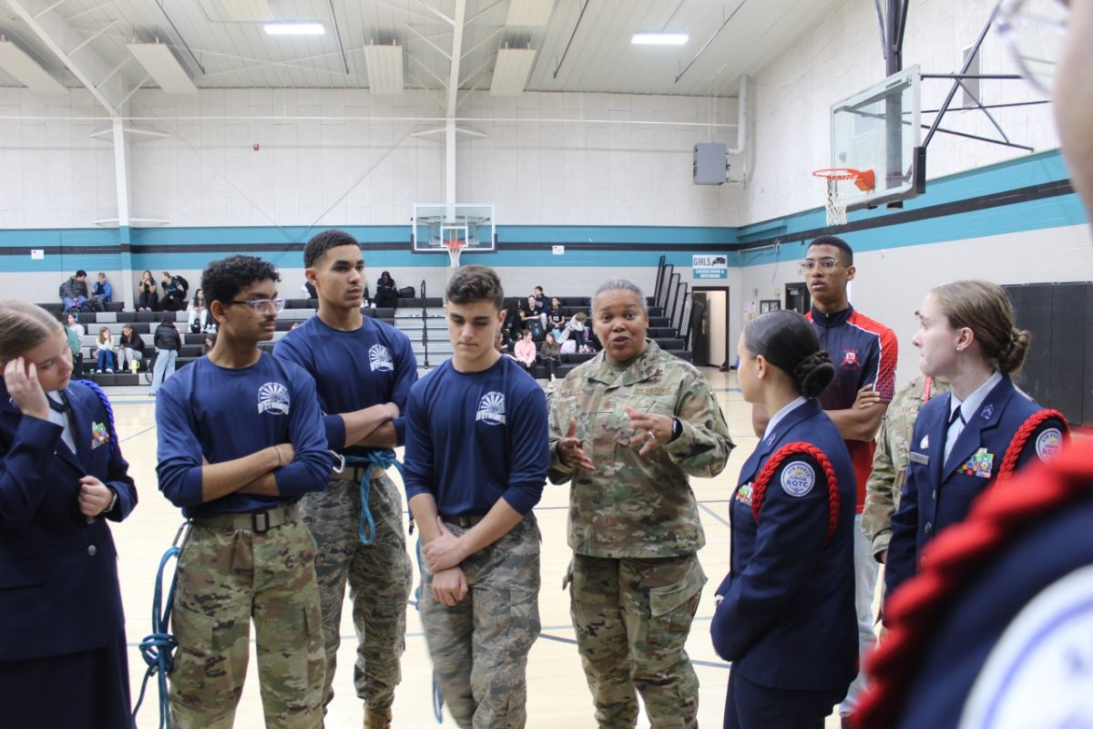 AFJROTC Shows Out at Discovery Middle School